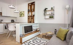 Cosy Home&Balcony next to Sofia Opera&Ballet